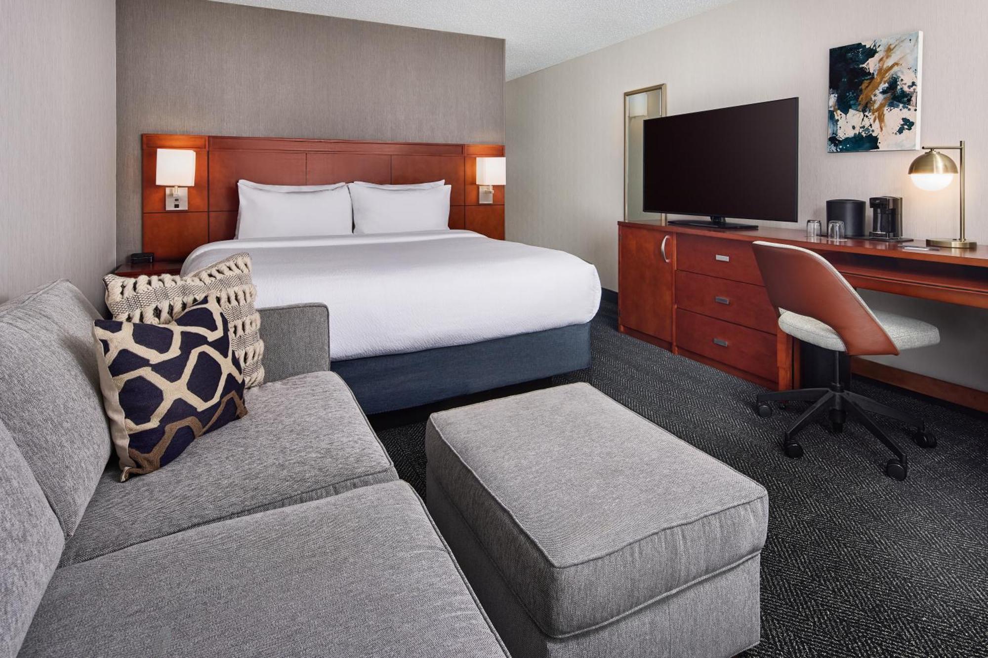 Courtyard By Marriott Fort Collins Esterno foto