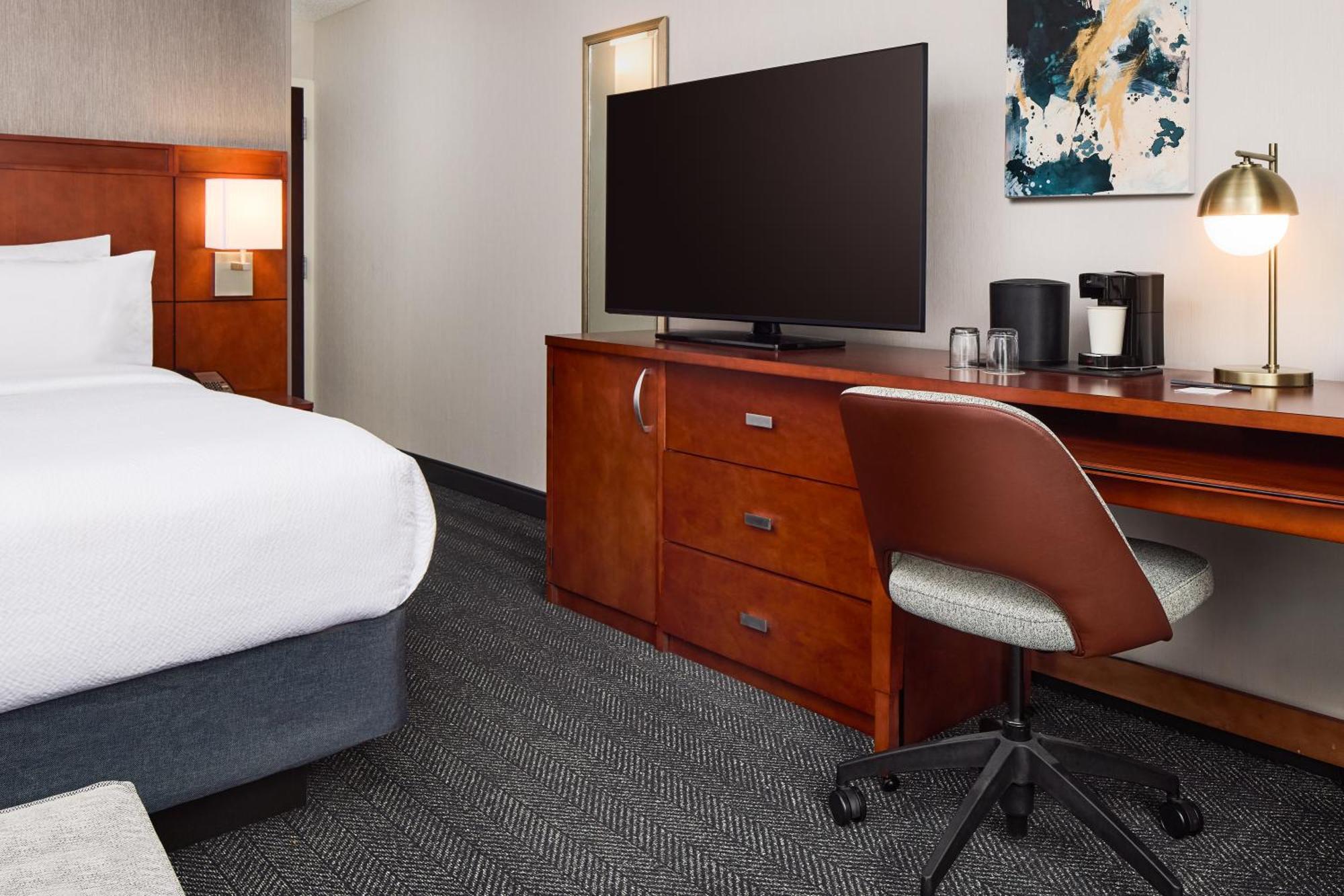 Courtyard By Marriott Fort Collins Esterno foto