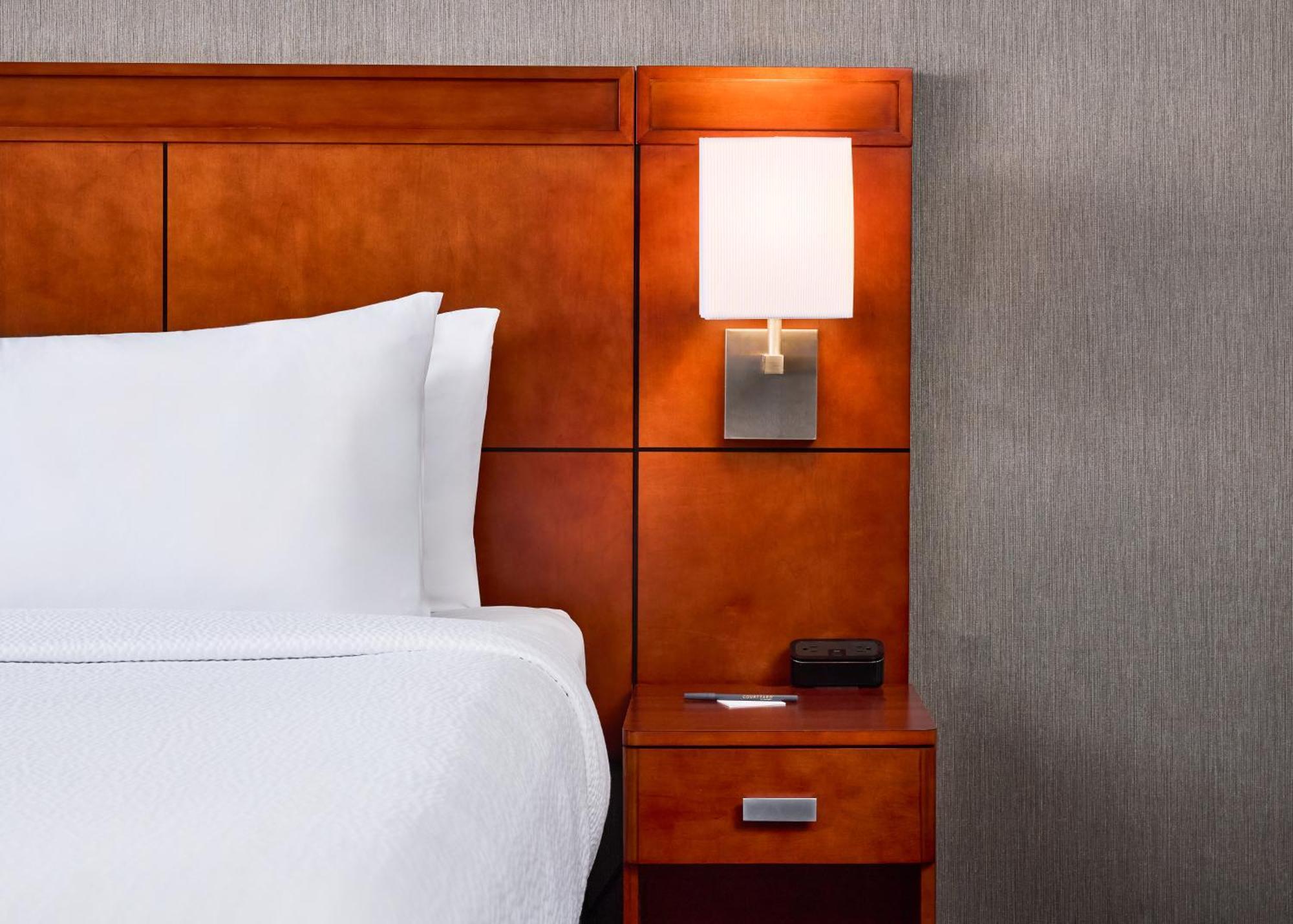Courtyard By Marriott Fort Collins Esterno foto