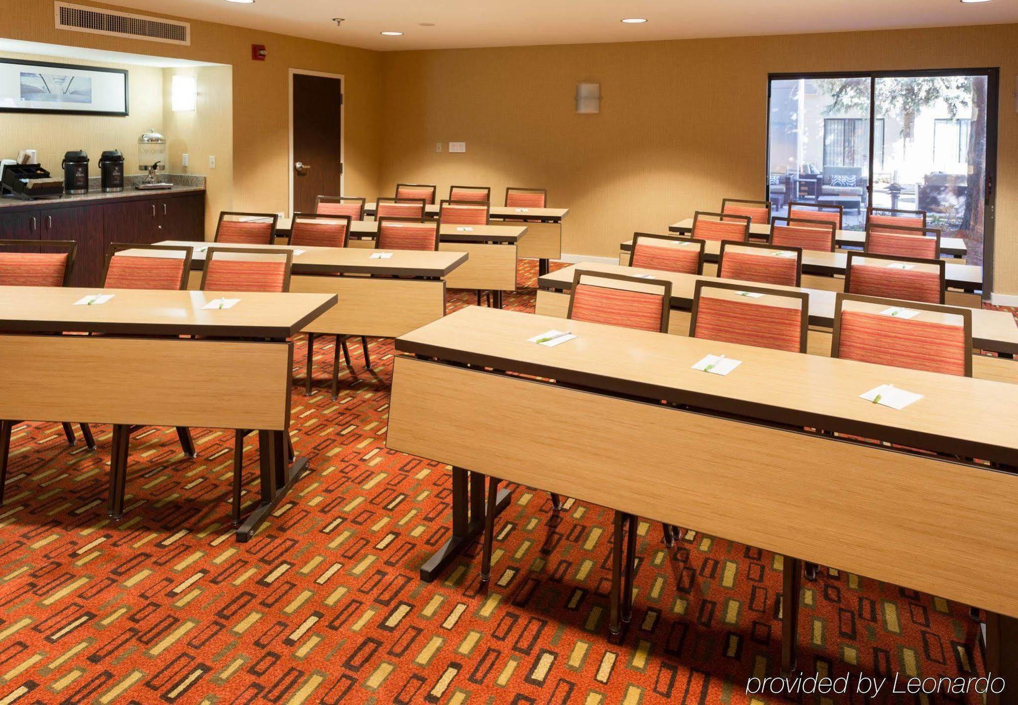 Courtyard By Marriott Fort Collins Esterno foto